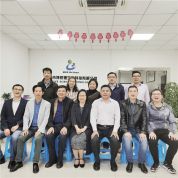 华中科技大学同济医学院生殖健康研究所廖爱华所长莅临博锐德公司参观指导